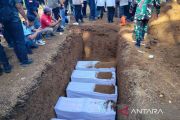 Enam jenazah korban banjir bandang di Agam dimakamkan secara massal