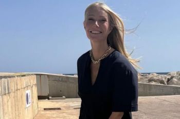 Gwyneth Paltrow cerita "dipecat" usai bercerai dari Chris Martin